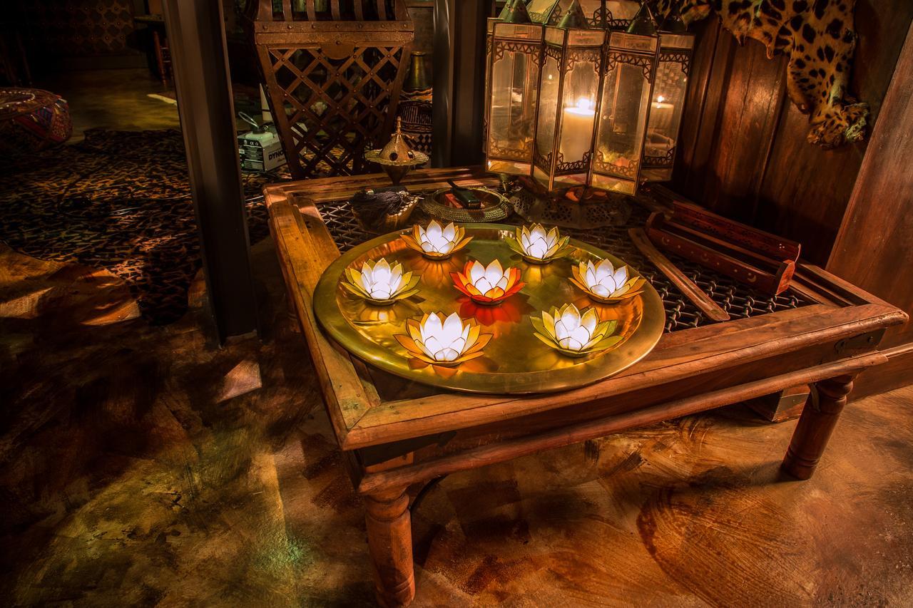 Bijou Hotel / Love And Romance Kallnach Ruang foto